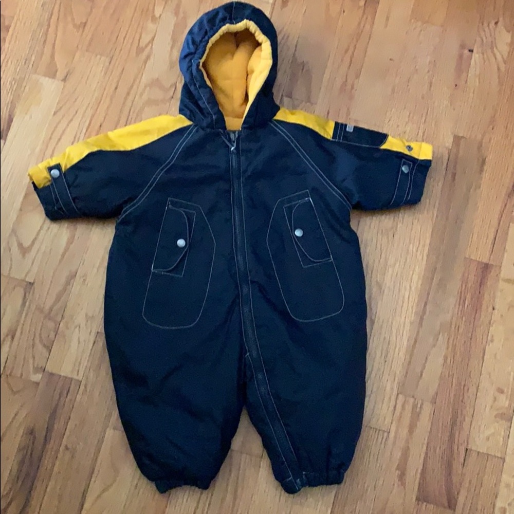 ⛄️Baby gap snowsuit like new